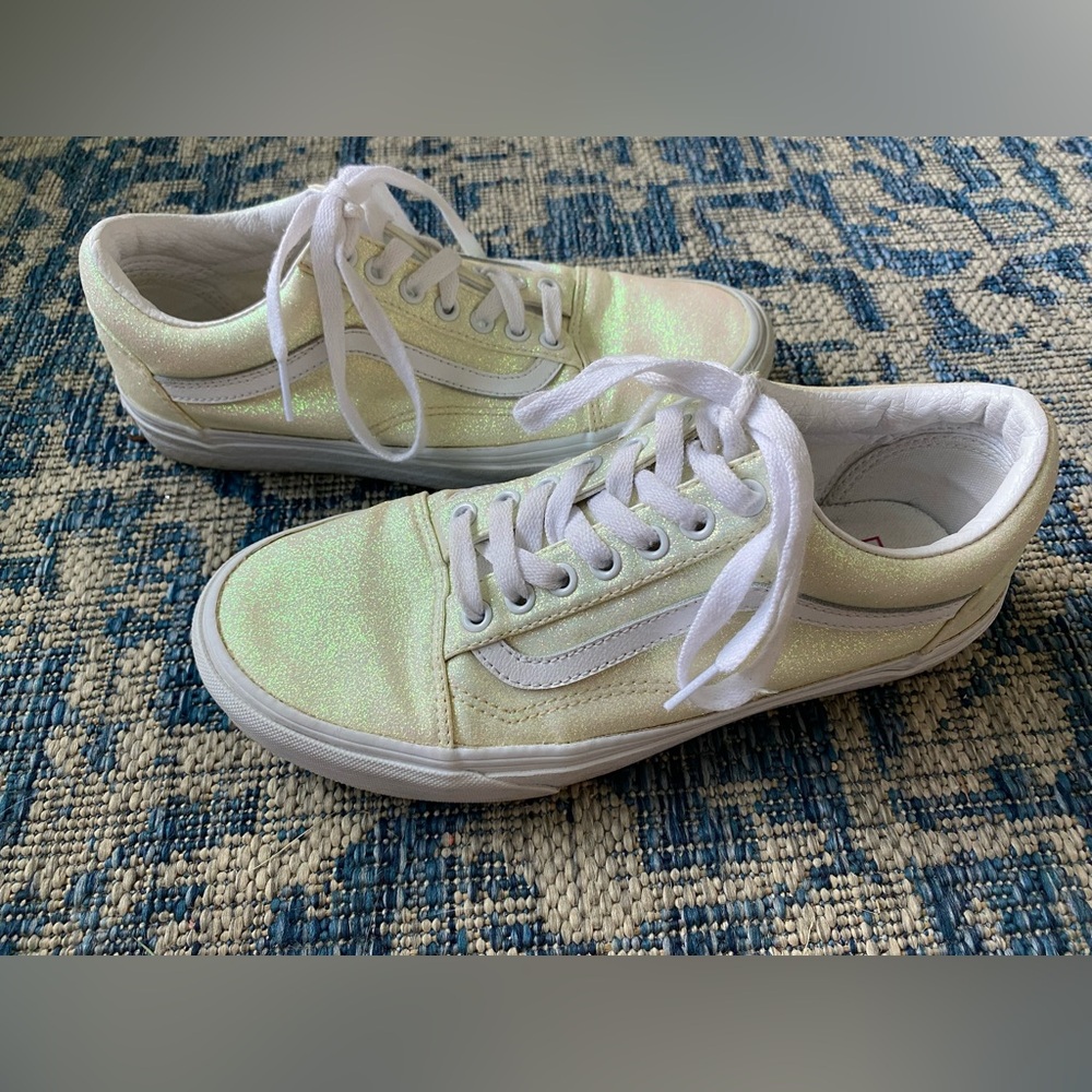 Women’s Old Skool Glitter Vans Size 9